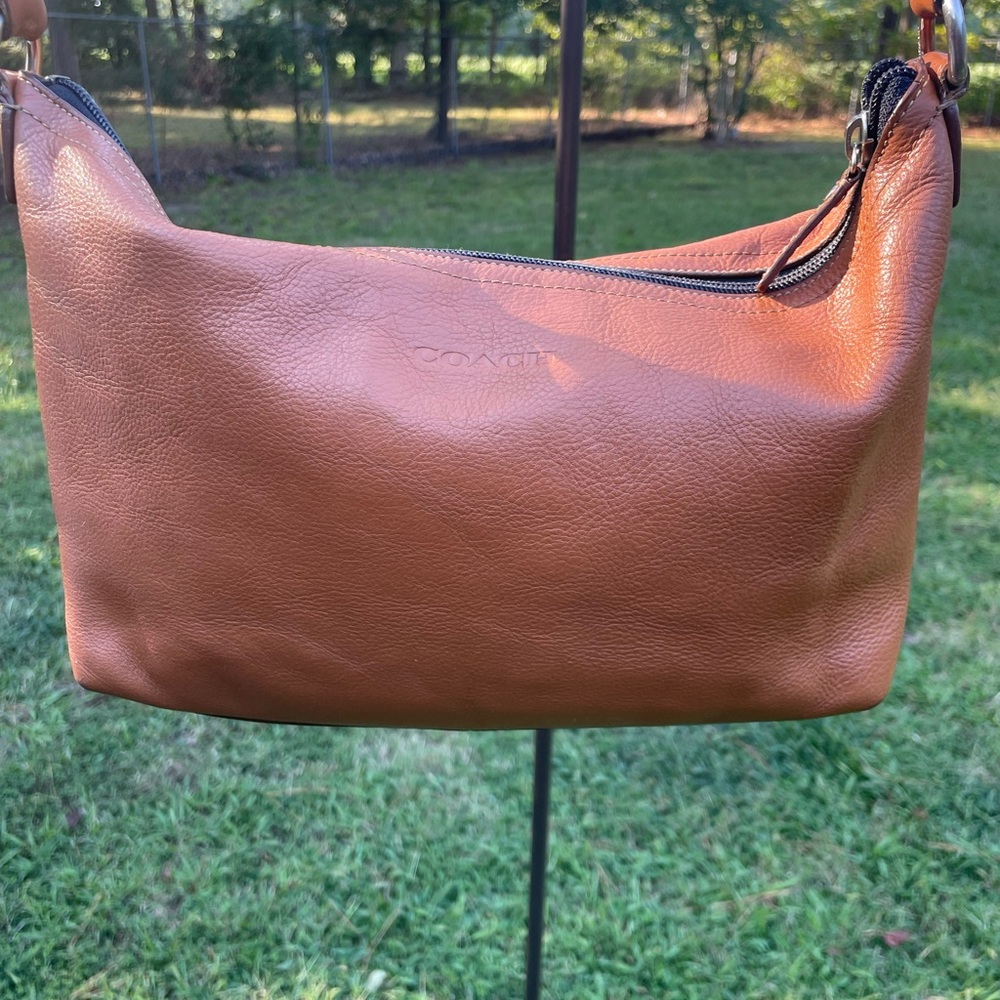 Coach VINTAGE  Brown Leather  Shoulder Bag WITH ORIGINAL STRAP
